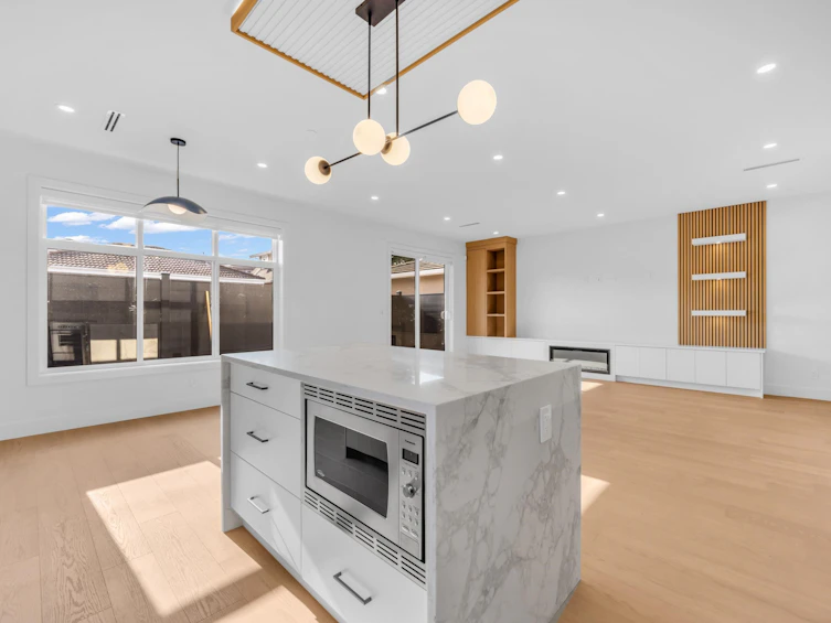2-6388 Argyle Street, Vancouver, BC, V5P 3K3 - 8