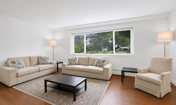 1-1420 Chesterfield Avenue