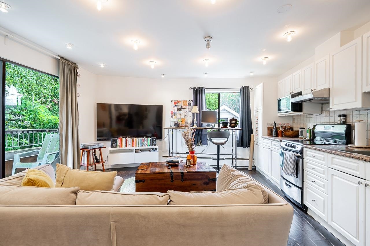 302-138 Templeton Drive, Vancouver, BC, V5L 4N3 - 7