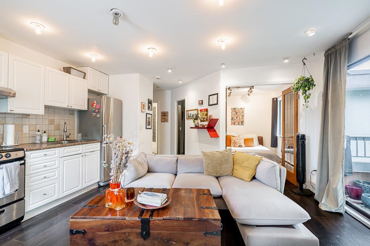 302-138 Templeton Drive, Vancouver, BC, V5L 4N3 - 10