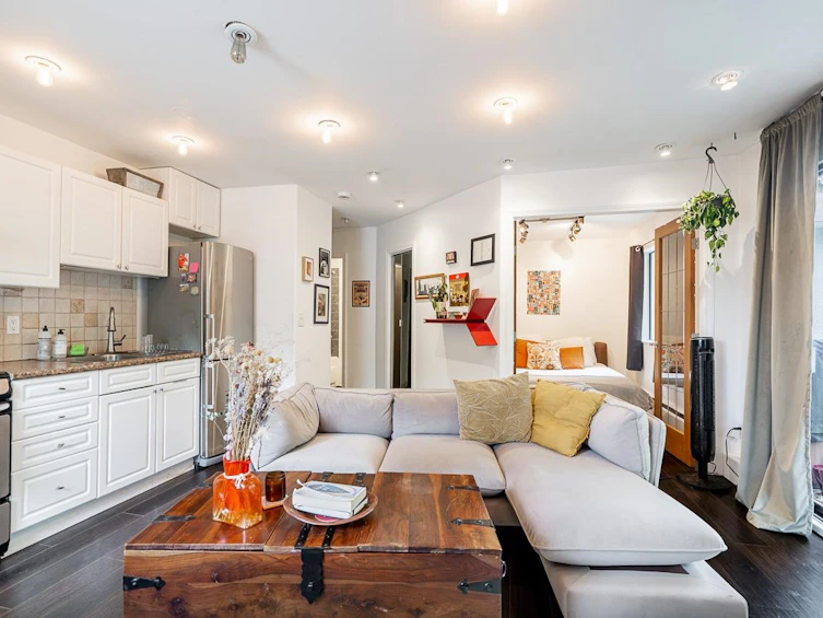 302-138 Templeton Drive, Vancouver, BC, V5L 4N3 - 10