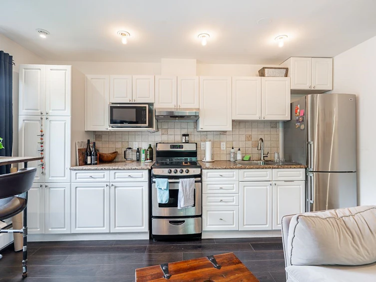 302-138 Templeton Drive, Vancouver, BC, V5L 4N3 - 15