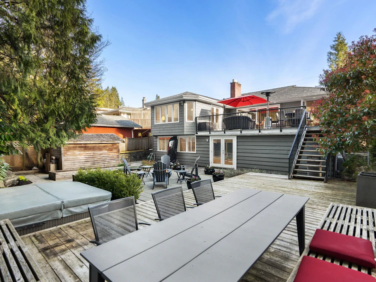 956 Belvista Crescent, North Vancouver, BC, V7R 2B4 - 33