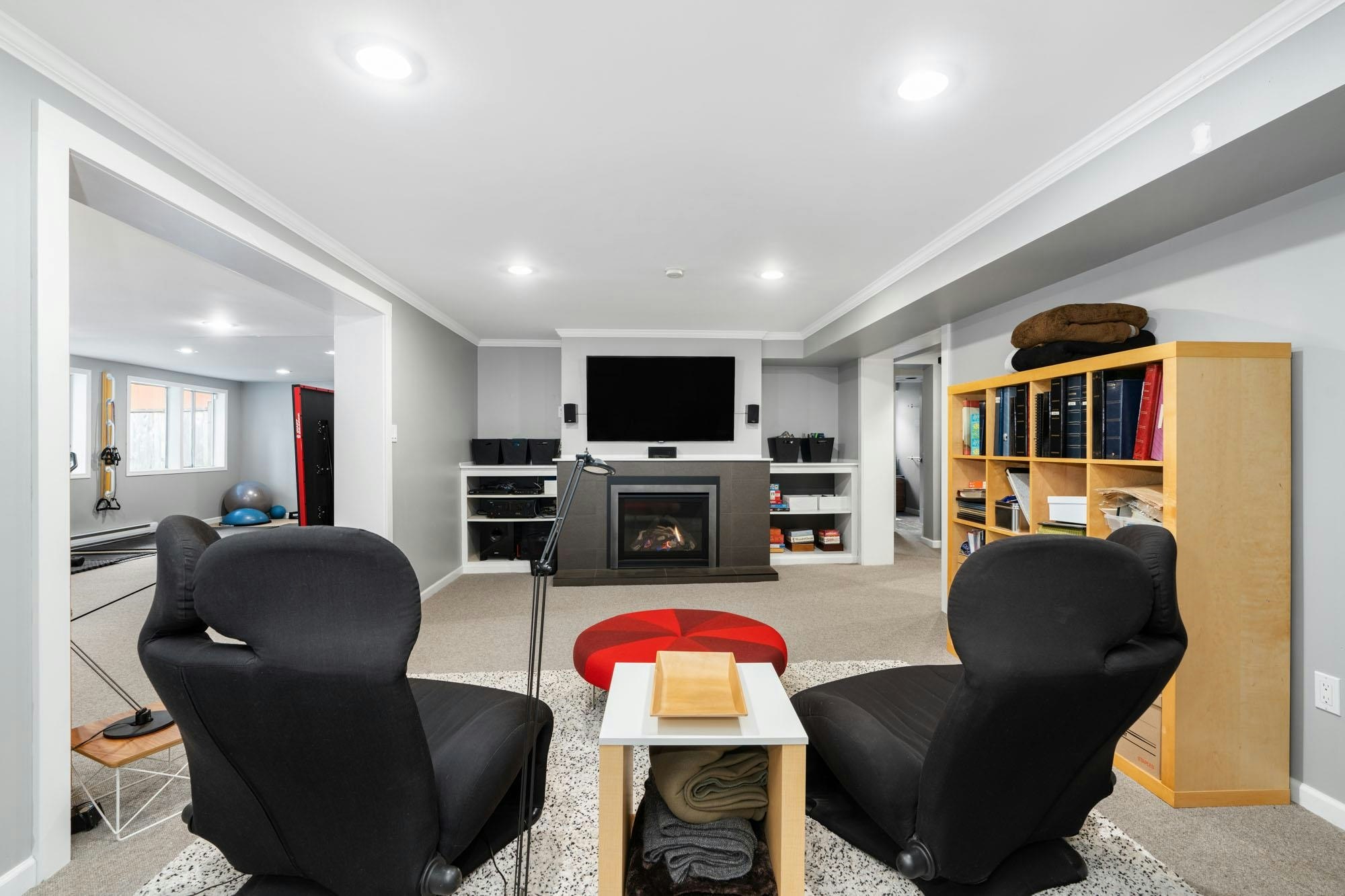 956 Belvista Crescent, North Vancouver, BC, V7R 2B4 - 24