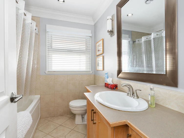 956 Belvista Crescent, North Vancouver, BC, V7R 2B4 - 21