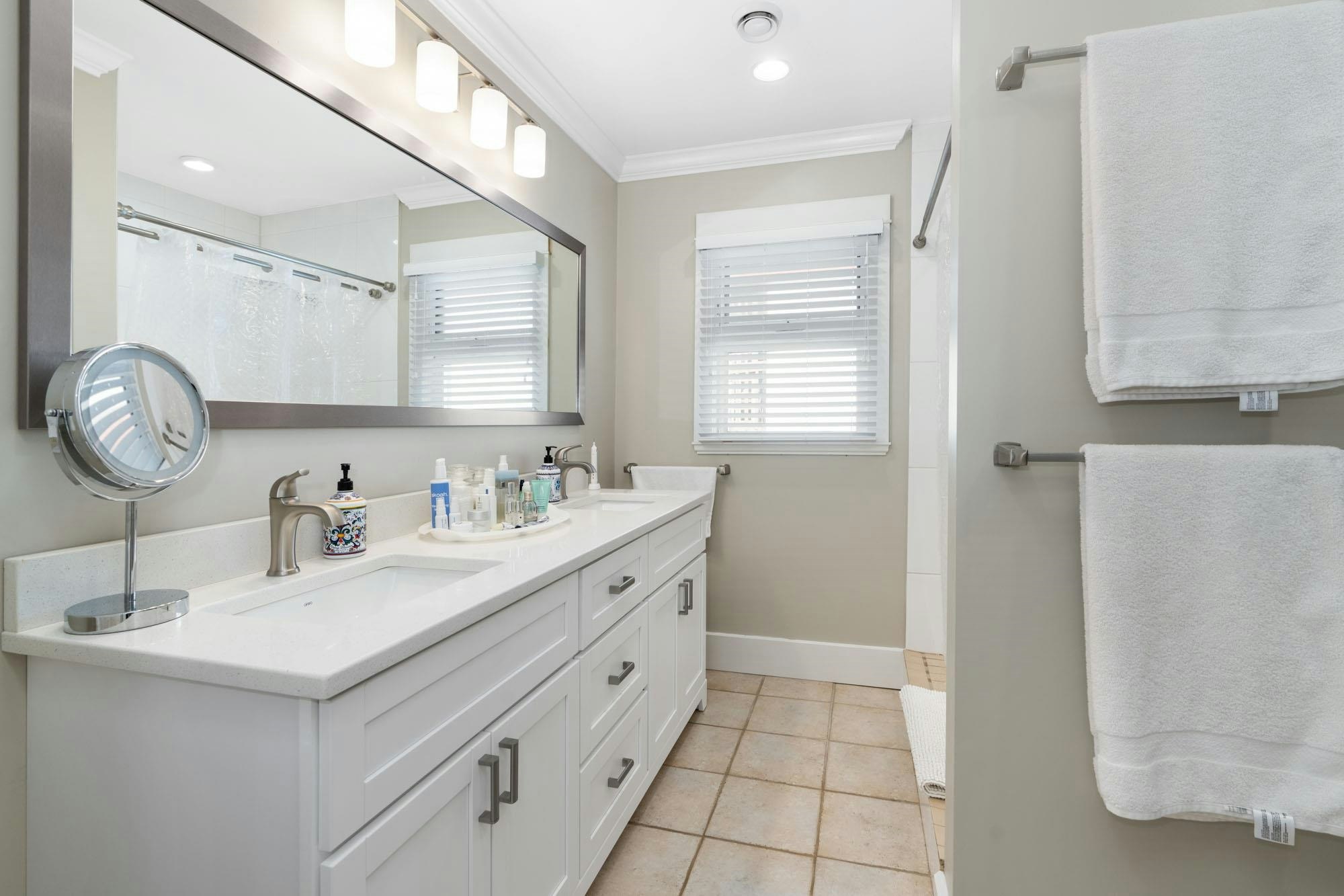 956 Belvista Crescent, North Vancouver, BC, V7R 2B4 - 19