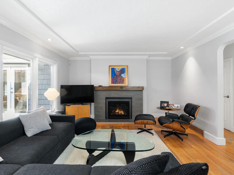956 Belvista Crescent, North Vancouver, BC, V7R 2B4 - 3