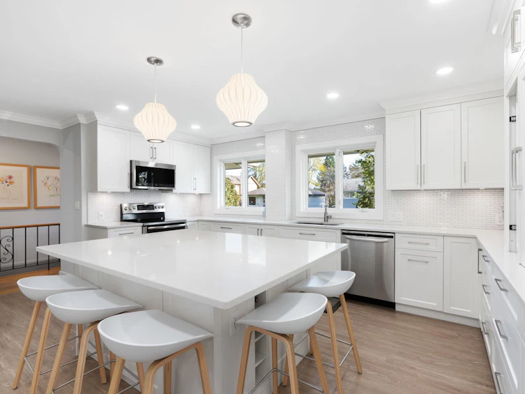 956 Belvista Crescent, North Vancouver, BC, V7R 2B4 - 16