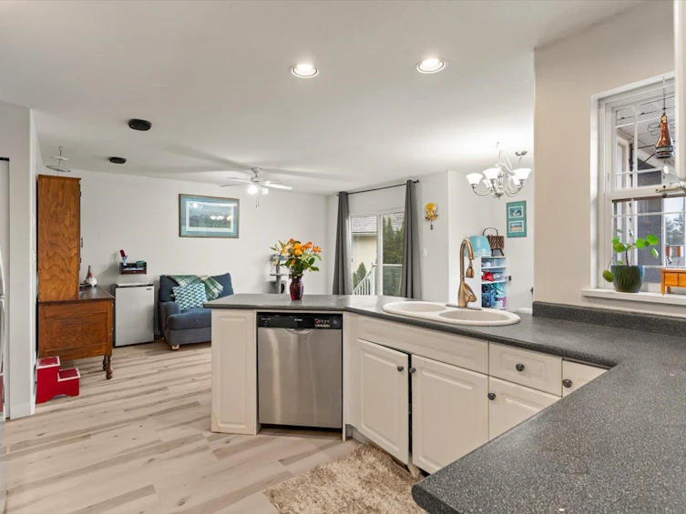 5635 Viewpoint Place, Chilliwack, BC, V2R 3Y4 - 9