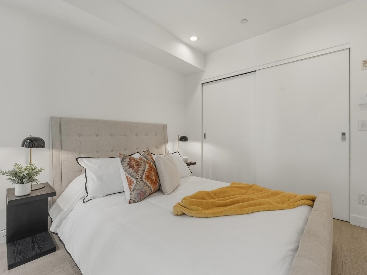 403-71 E Pender Street, Vancouver, BC, V6A 1S9 - 25