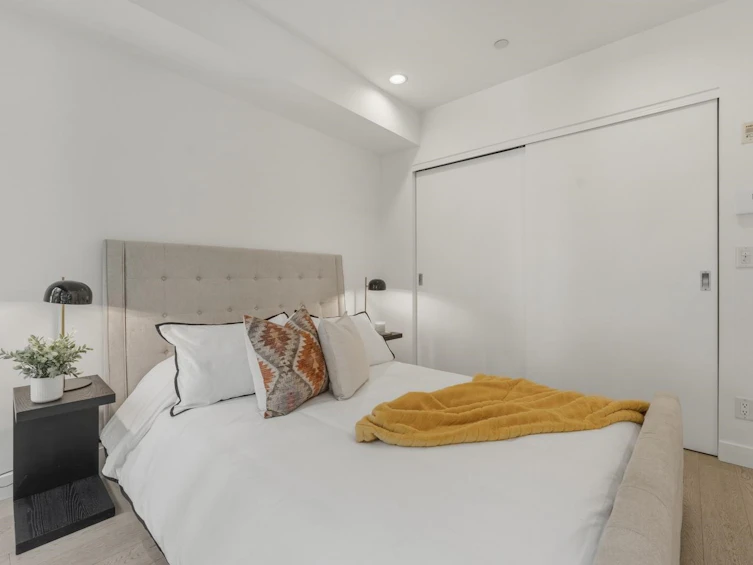 403-71 E Pender Street, Vancouver, BC, V6A 1S9 - 25