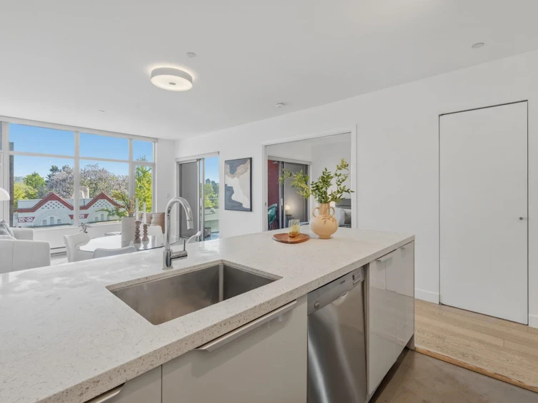 403-71 E Pender Street, Vancouver, BC, V6A 1S9 - 19
