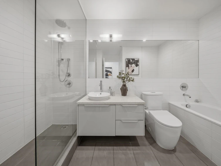 403-71 E Pender Street, Vancouver, BC, V6A 1S9 - 9
