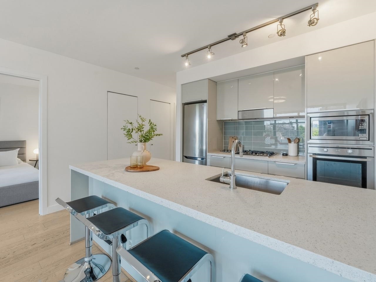 403-71 E Pender Street, Vancouver, BC, V6A 1S9 - 16