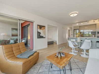 403-71 E Pender Street - 2