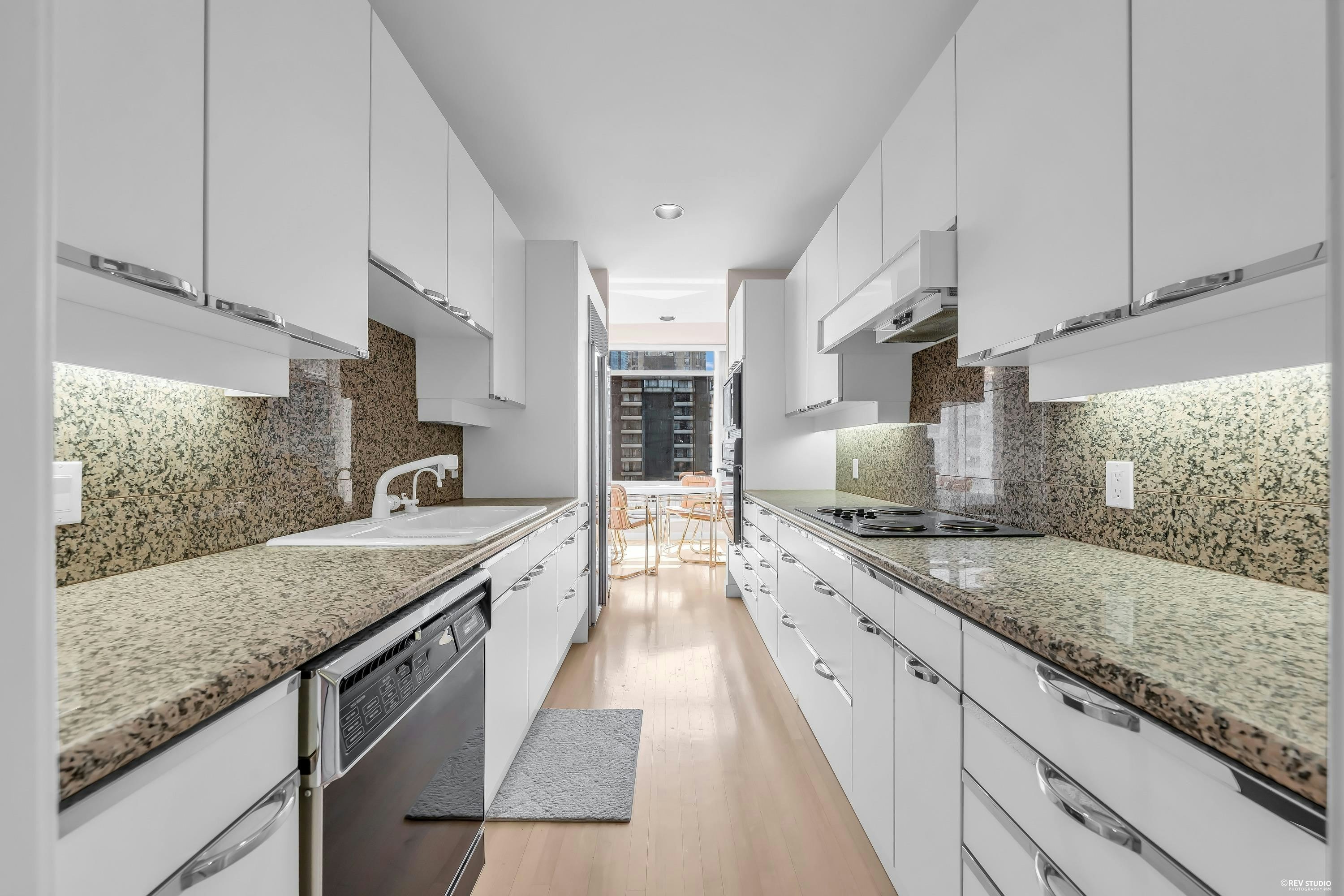 12B-1500 Alberni Street, Vancouver, BC, V6G 3C9 - 8