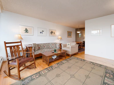 602-1816 Haro Street - 5