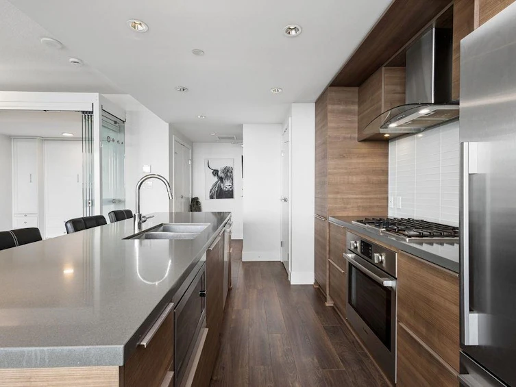 2303-1550 Fern Street, North Vancouver, BC, V7J 0A9 - 13