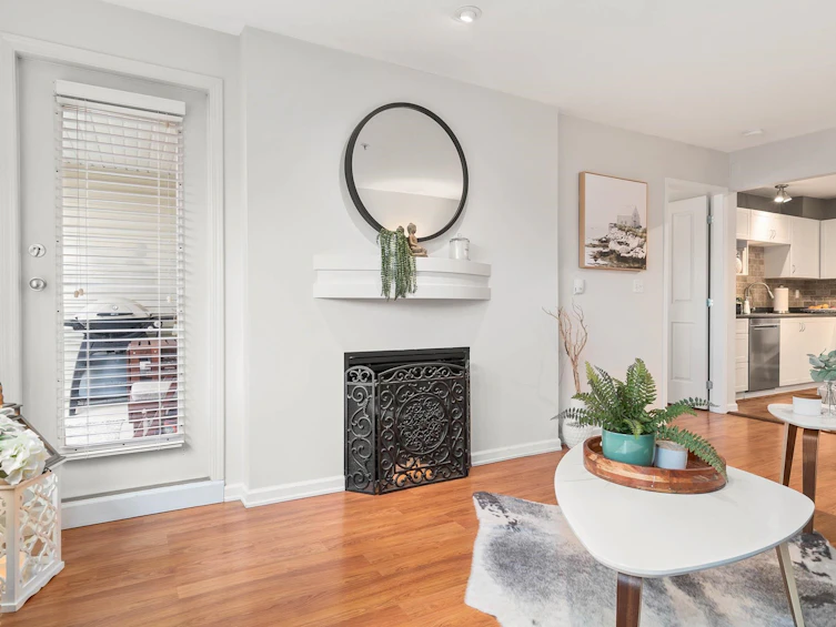 311-10188 155 Street, Surrey, BC, V3R 0R6 - 10