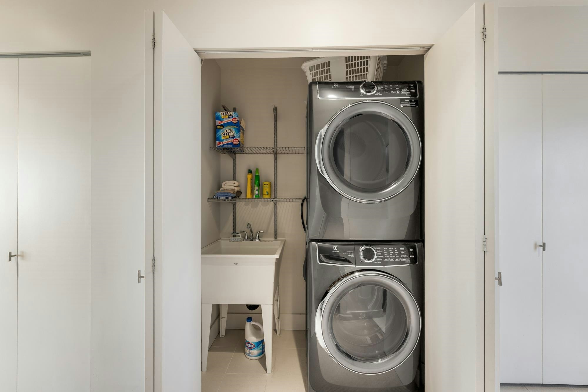 FRSL17-415 W Esplanade Avenue, North Vancouver, BC, V7M 1A6 - 14