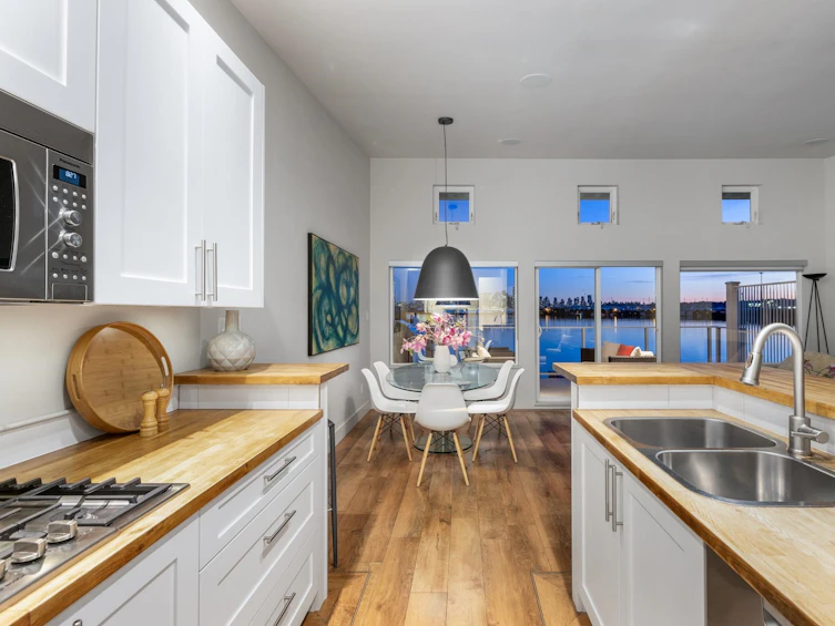 FRSL17-415 W Esplanade Avenue, North Vancouver, BC, V7M 1A6 - 22