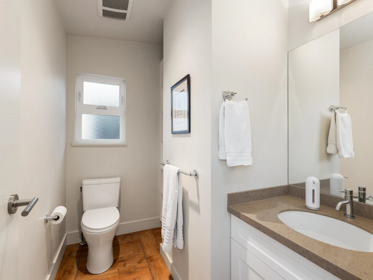 FRSL17-415 W Esplanade Avenue, North Vancouver, BC, V7M 1A6 - 33