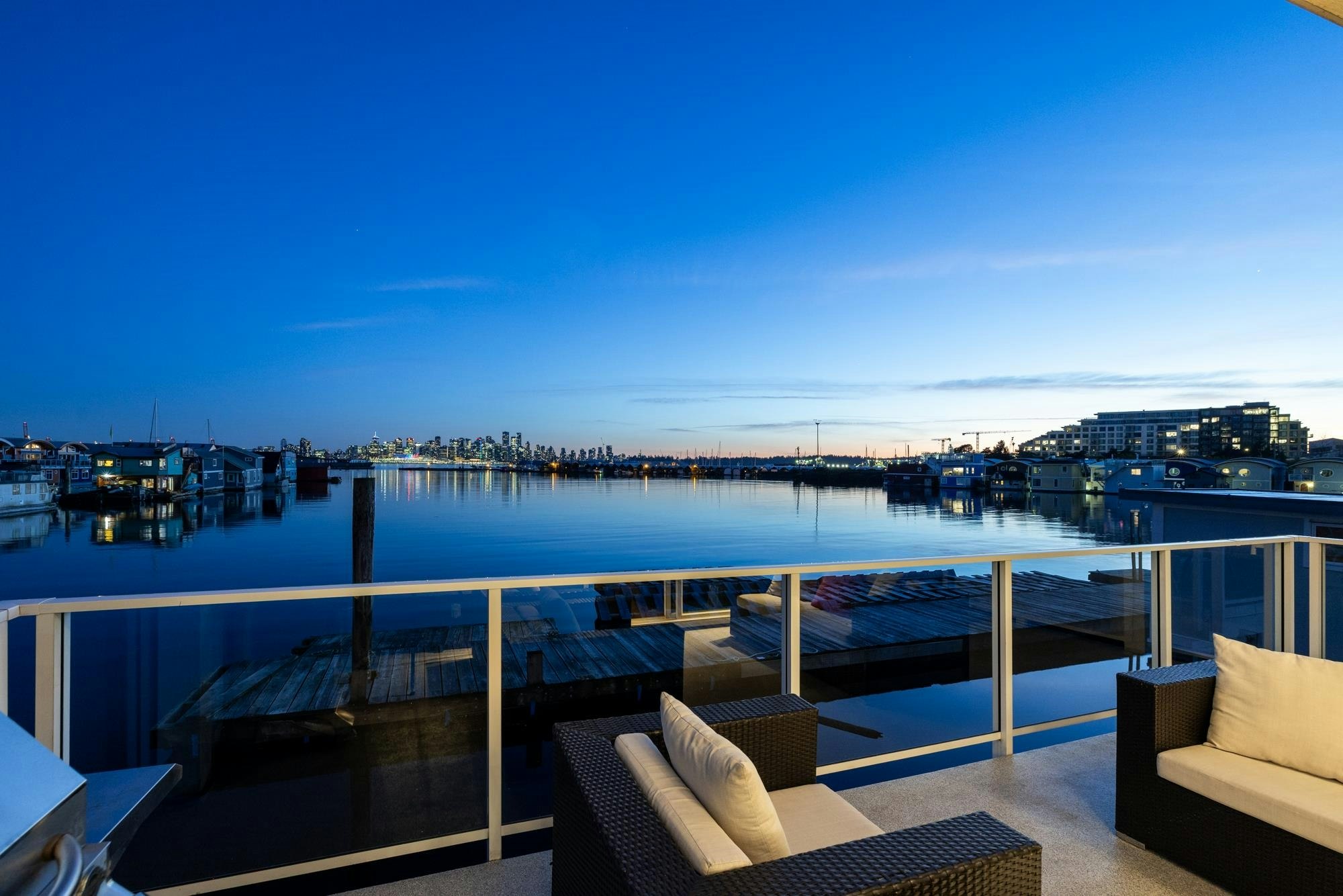 FRSL17-415 W Esplanade Avenue, North Vancouver, BC, V7M 1A6 - 39