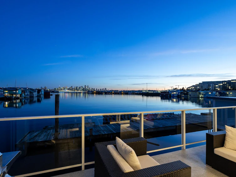 FRSL17-415 W Esplanade Avenue, North Vancouver, BC, V7M 1A6 - 39