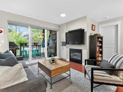 206-2096 W 46th Avenue - 2