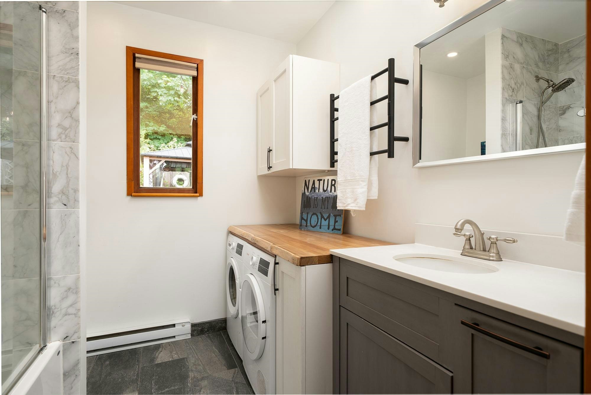 1222 Miller Road, Bowen Island, BC, V0N 1G1 - 13