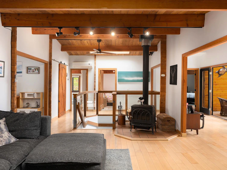 1222 Miller Road, Bowen Island, BC, V0N 1G1 - 3