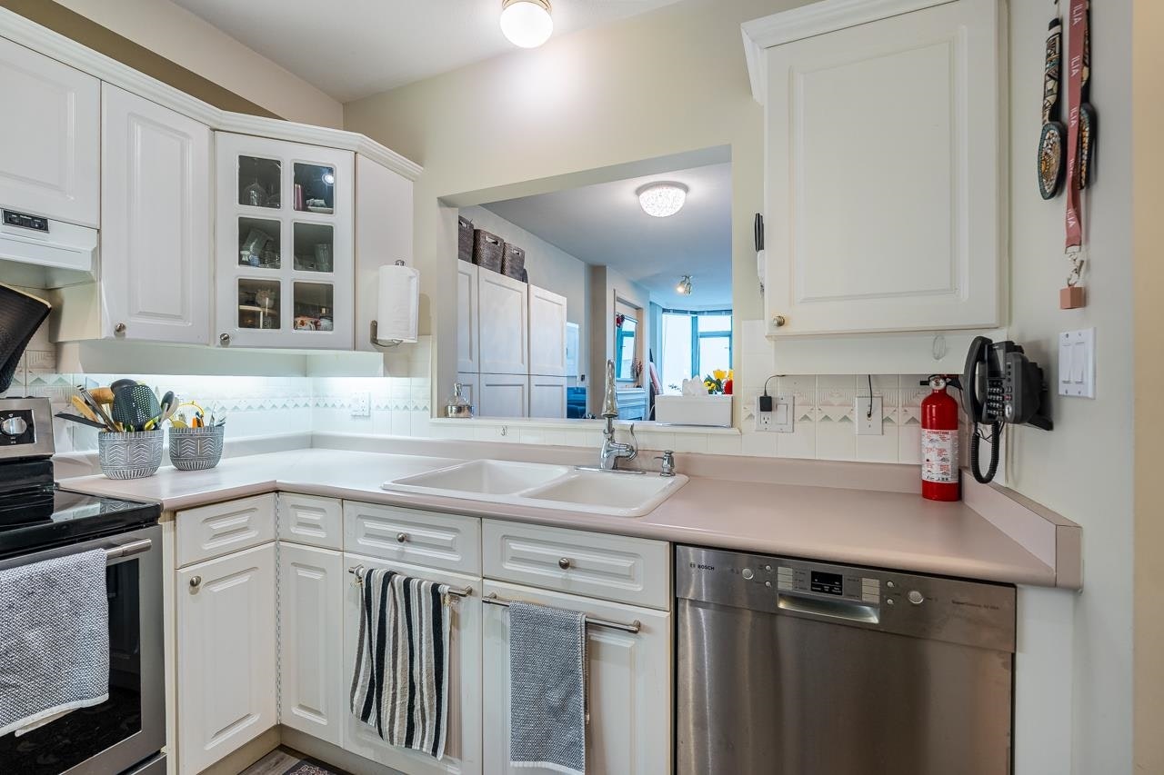 903-140 E 14th Street, North Vancouver, BC, V7L 2N3 - 8
