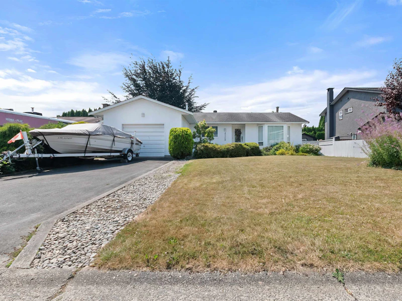 45268 Lenora Crescent, Chilliwack BC V2P 7C4