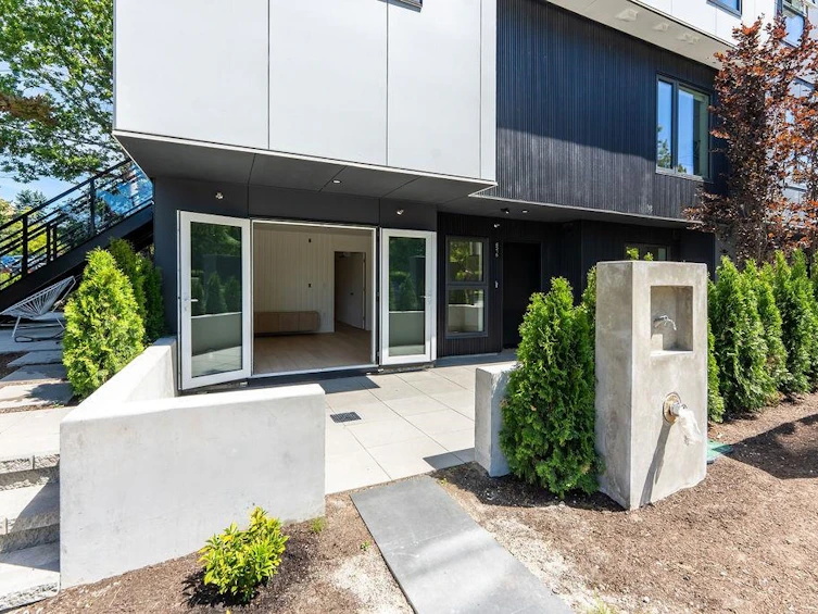 4516 Heather Street, Vancouver, BC, V5Z 2H9 - 3
