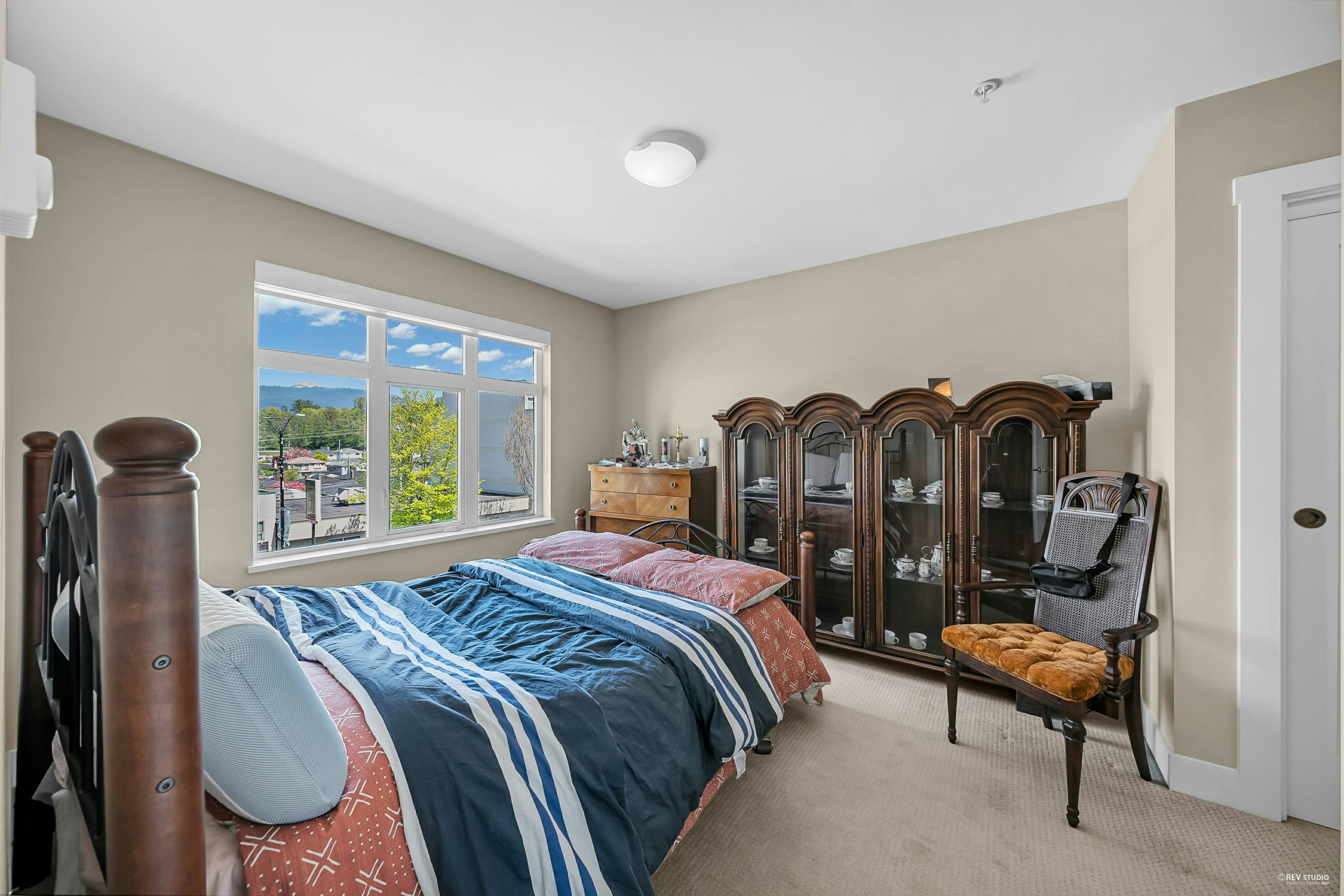 301-4710 Hastings Street, Burnaby, BC, V5C 2K7 - 11