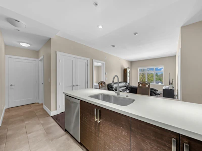 301-4710 Hastings Street - 2
