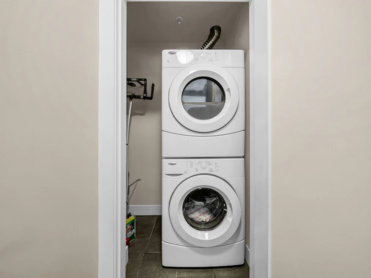 301-4710 Hastings Street, Burnaby, BC, V5C 2K7 - 6