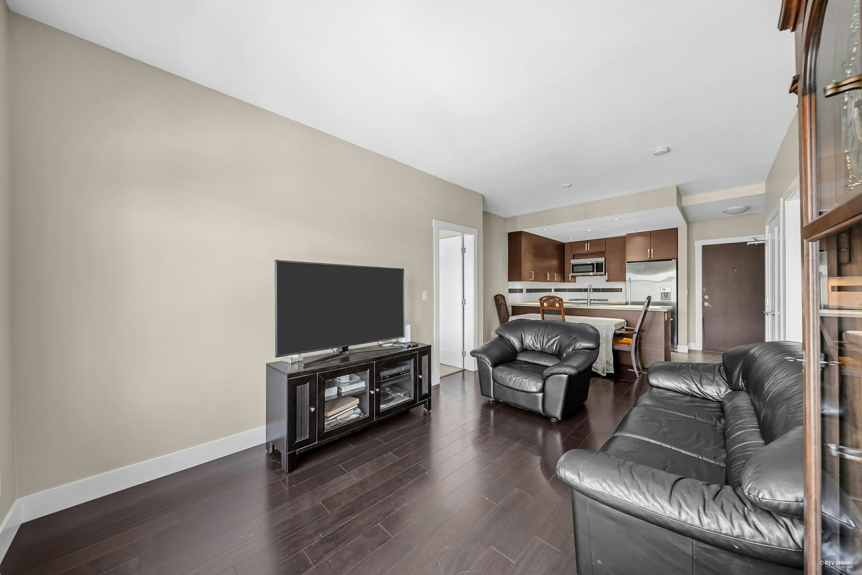 301-4710 Hastings Street, Burnaby, BC, V5C 2K7 - 9
