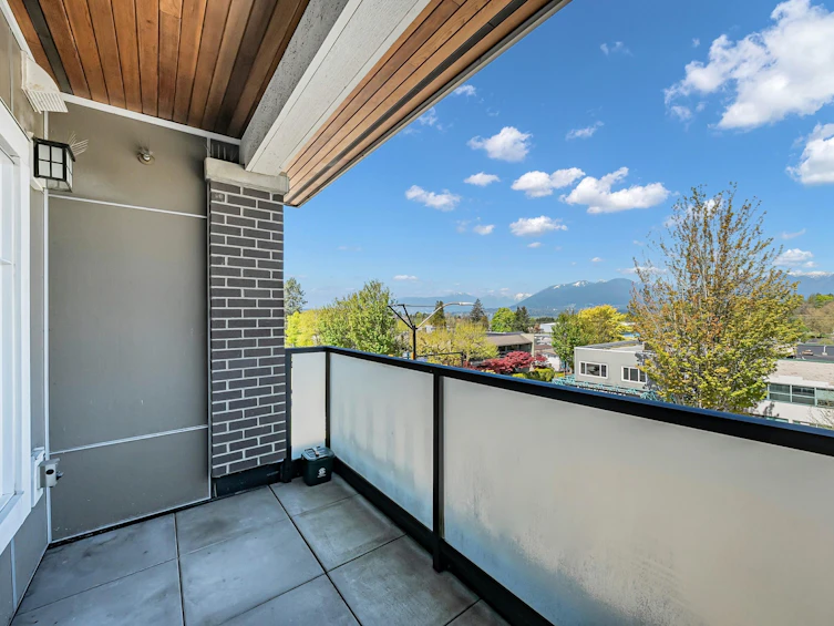 301-4710 Hastings Street, Burnaby, BC, V5C 2K7 - 17