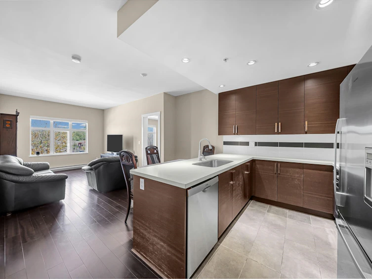 301-4710 Hastings Street, Burnaby, BC, V5C 2K7