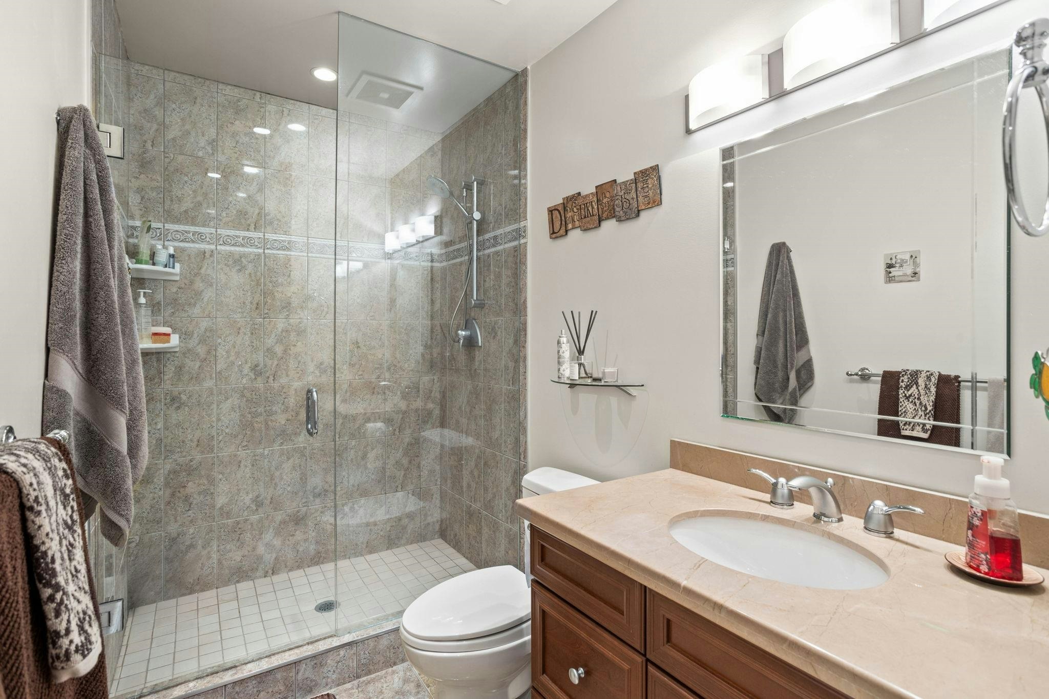 1747 Rufus Drive, North Vancouver, BC, V7J 3L8 - 27