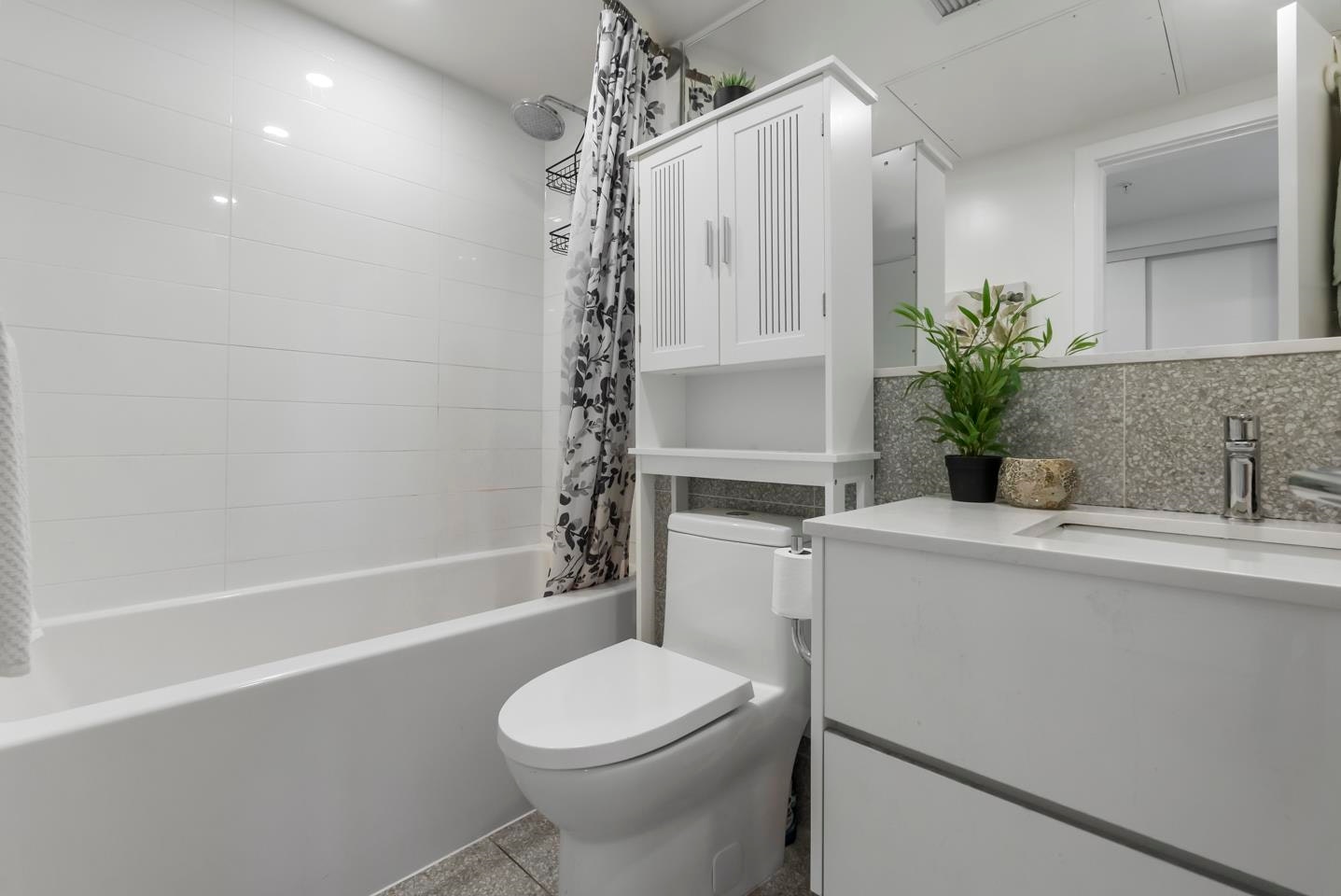 308-10428 Whalley Boulevard, Surrey, BC, V3T 0W2 - 9