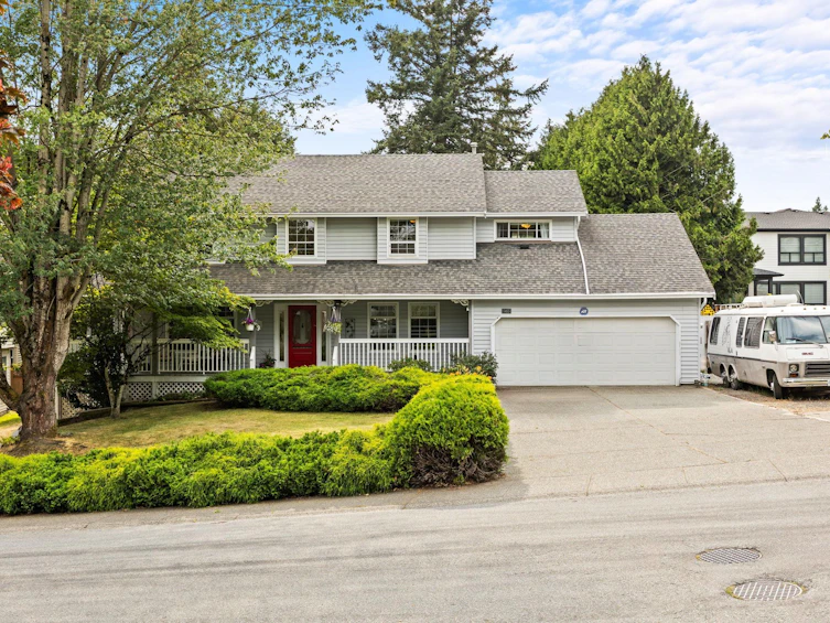 5455 184a Street, Surrey, BC, V3S 8L4