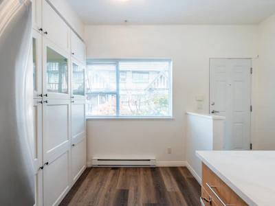 21-730 Farrow Street - 3