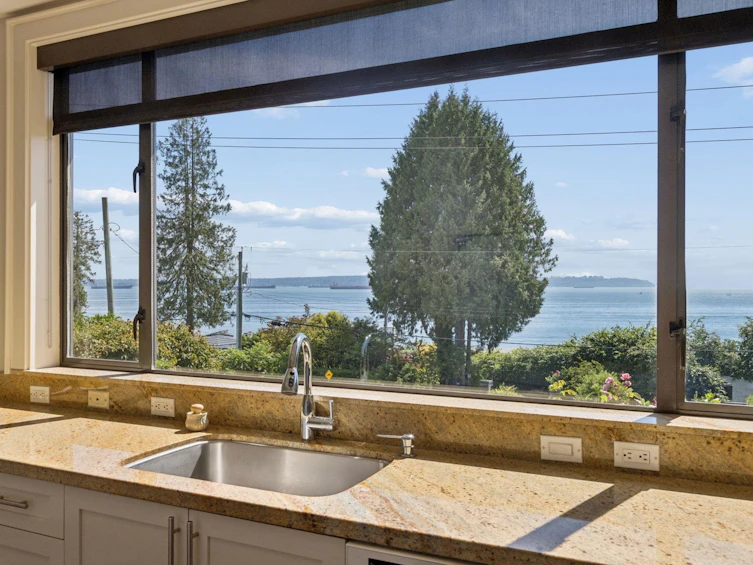 2621 Bellevue Avenue, West Vancouver, BC, V7V 1E5 - 9