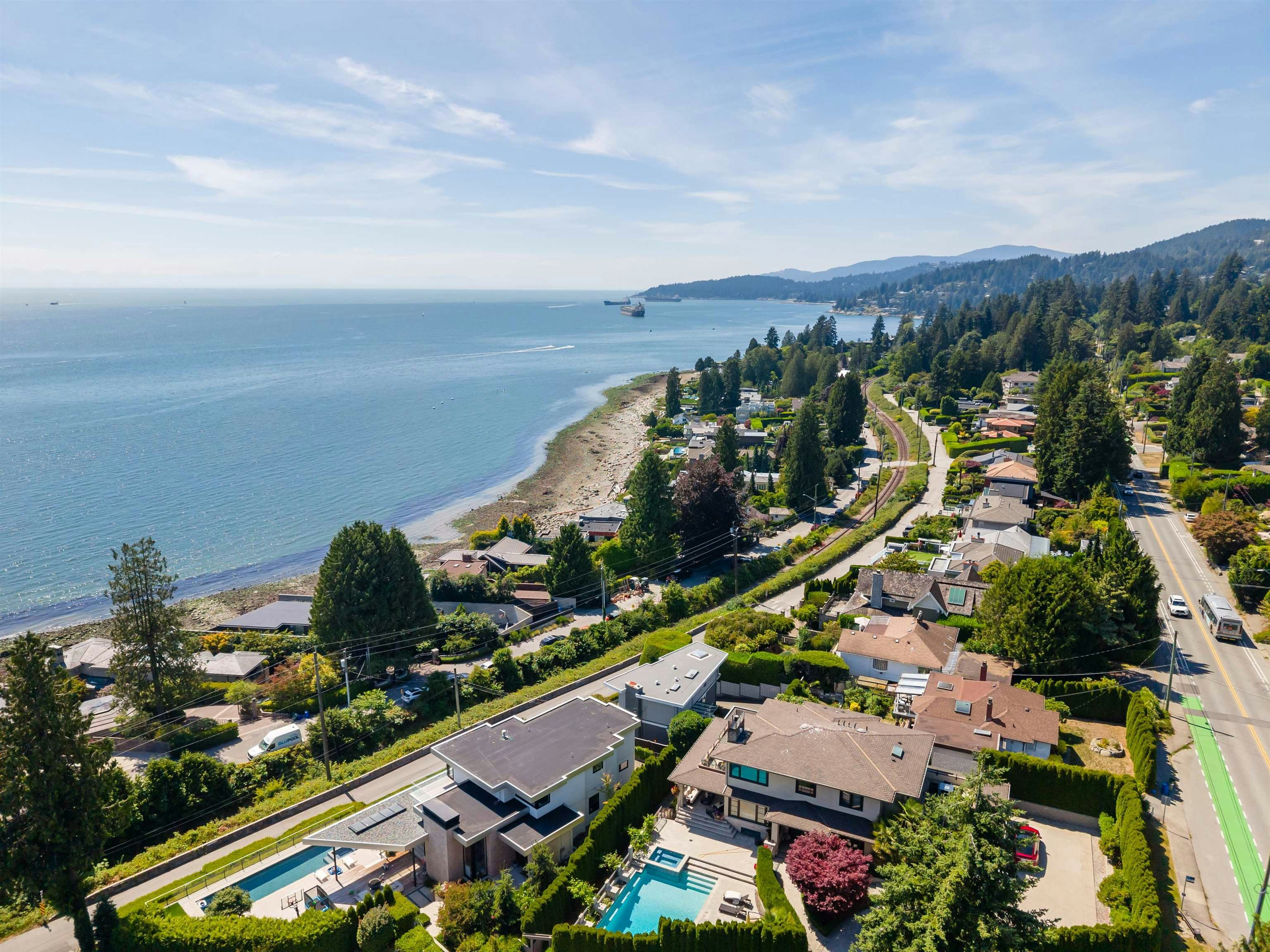 2621 Bellevue Avenue, West Vancouver, BC, V7V 1E5 - 40