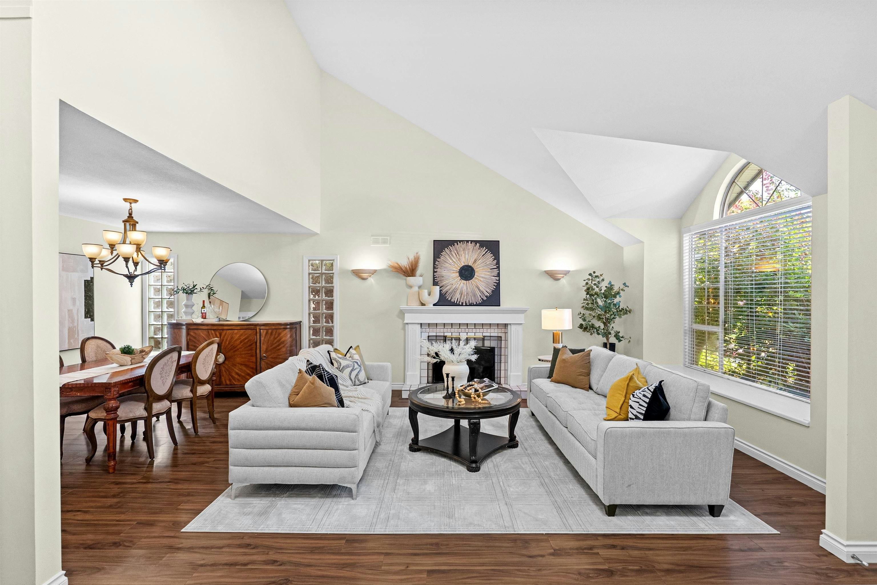 12051 Imperial Drive, Richmond, BC, V7E 6J5 - 3