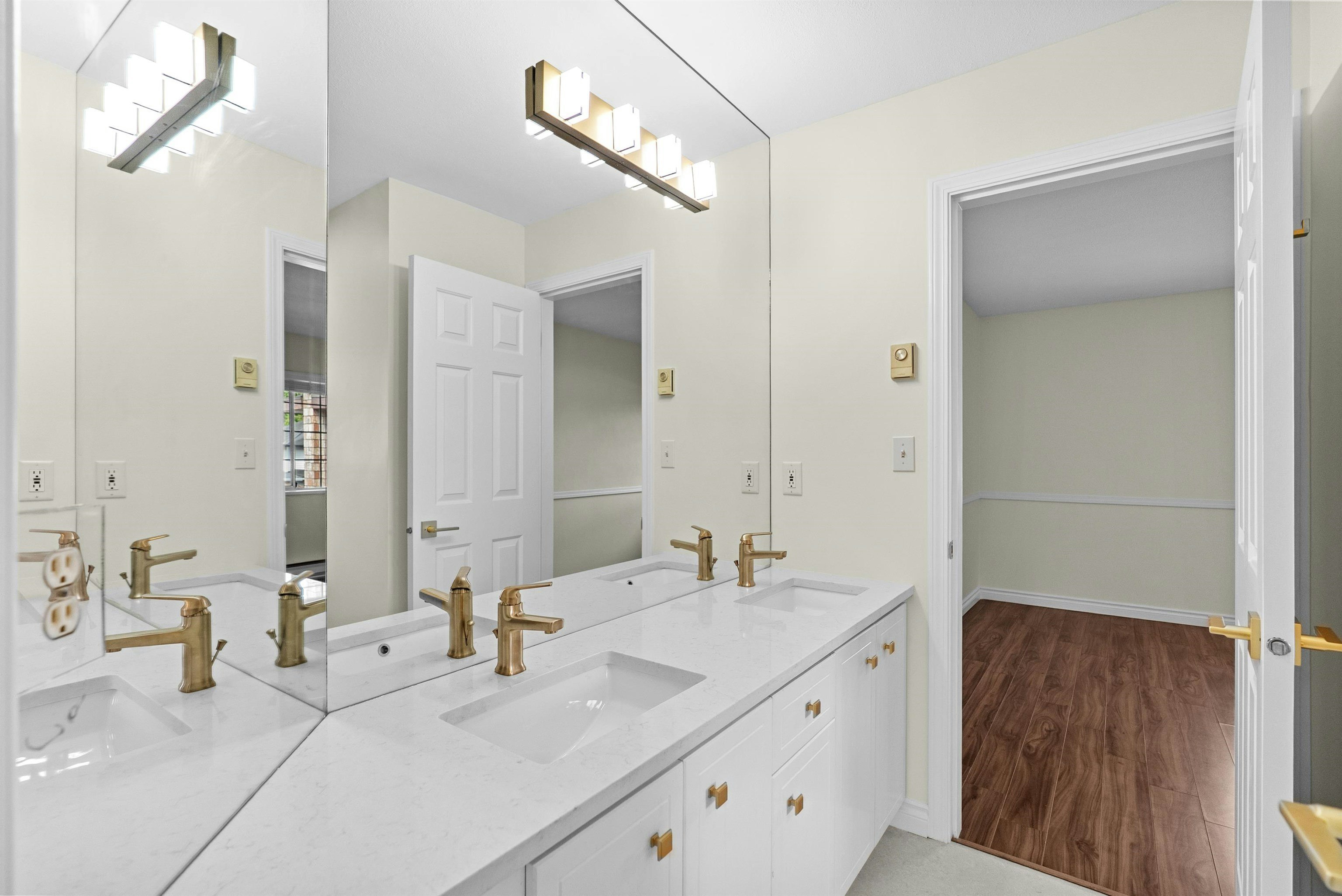 12051 Imperial Drive, Richmond, BC, V7E 6J5 - 28