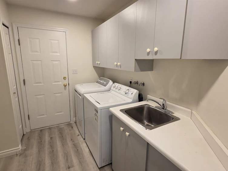 12051 Imperial Drive, Richmond, BC, V7E 6J5 - 11