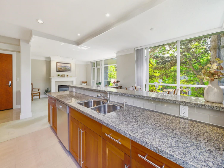 305-4759 Valley Drive, Vancouver, BC, V6J 4B7 - 8